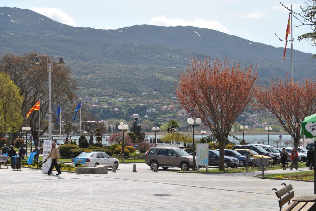 Appartement La Piazza à Ohrid Extérieur photo